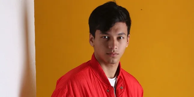 Jefri Nichol Unggah Foto Masa Kecil, Ganteng dan Bikin Gemas! Jefri Nichol Unggah Foto Masa Kecil, Ganteng dan Bikin Gemas!