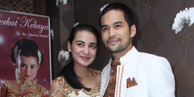 Jelang Akad Nikah, Shireen - Teuku Wisnu Fitting Baju Pengantin Jelang Akad Nikah, Shireen - Teuku Wisnu Fitting Baju Pengantin