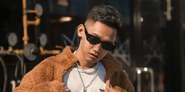 Jelang Debut, Kennyjacta Ajak Pendengar Move On dengan Cara Elegan