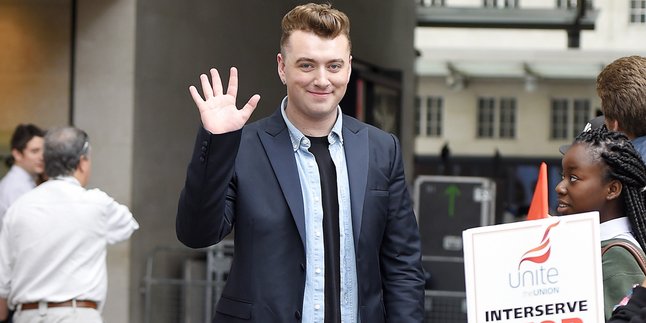 Jelang Halloween, Sam Smith Sukses Bikin Penonton Kaget!