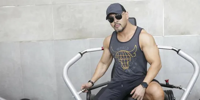 Jelang Jadi Mualaf, Deddy Corbuzier Belum Belajar Salat dan Baca Quran