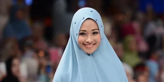 Jelang Melahirkan Anak Kedua, Poppy Bunga Harap Si Sulung Siap Jadi Kakak Jelang Melahirkan Anak Kedua, Poppy Bunga Harap Si Sulung Siap Jadi Kakak