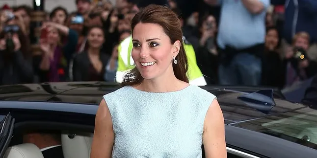 Jelang Melahirkan, Kate Middleton Dapat Kado Alat Kontrasepsi Jelang Melahirkan, Kate Middleton Dapat Kado Alat Kontrasepsi