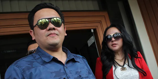 Jelang Nikah, Farhat Abbas Minta Ilal Ferhard Tak Ganggu Regina Jelang Nikah, Farhat Abbas Minta Ilal Ferhard Tak Ganggu Regina