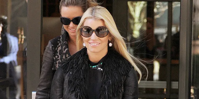 Jelang Pernikahan, Jessica Simpson Gelar Pesta Besar