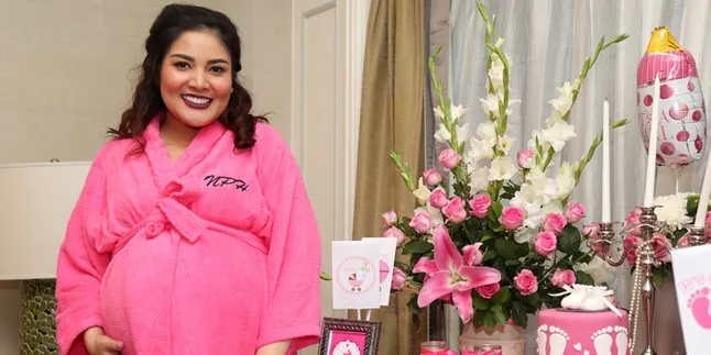Jelang Persalinan, Penyanyi Nindy Ingin Wajahnya Full Make Up Jelang Persalinan, Penyanyi Nindy Ingin Wajahnya Full Make Up