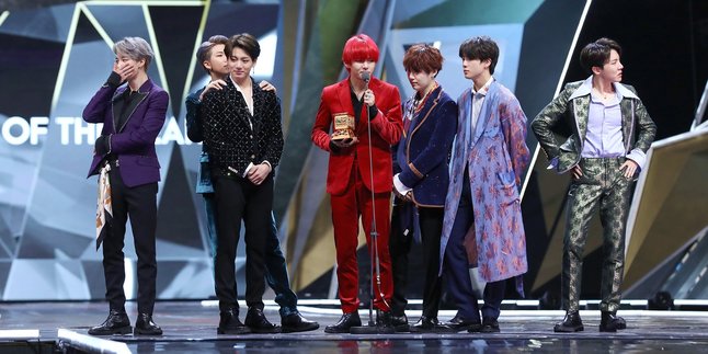 Leading up to the peak of FESTA 2020, BTS Reveals the Mystery of their Performance 'FAKE LOVE' at the MAMA 2018 Stage