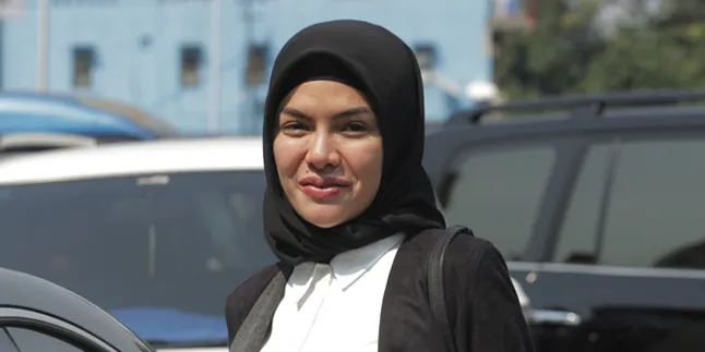 Jelang Sidang, Nikita Mirzani Sebut Dipo Latief Tak Mampu Bayar Pengacara