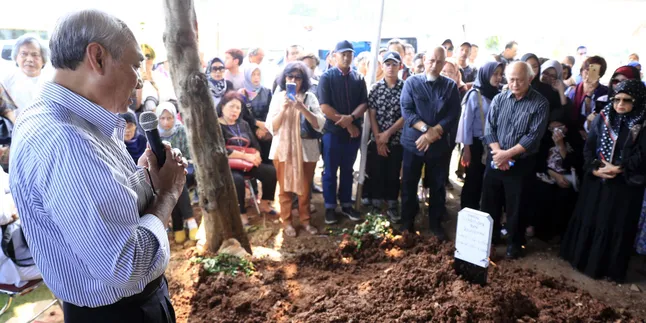 Jenazah Dindin OM PSP Menyatu Dengan Tanah, Sang Istri Menangis