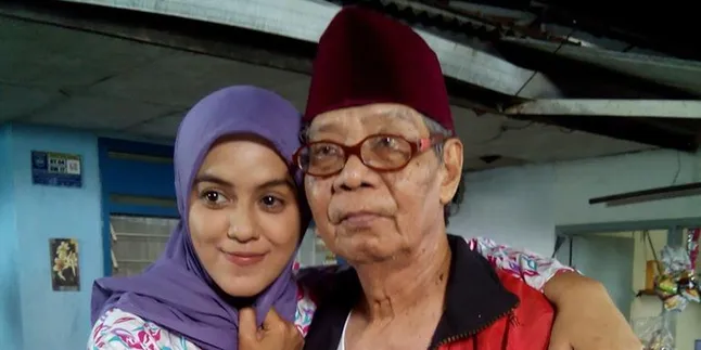 Jenazah Komedian Nana Krip Ditumpuk Tiga di Liang Lahat, Ini Alasannya