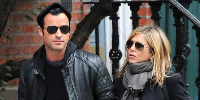 Jennifer Aniston Hamil Anak Justin Theroux?