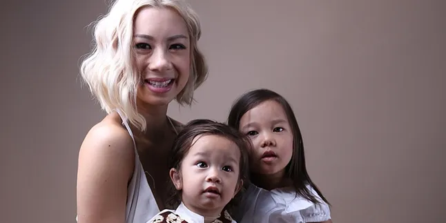 Jennifer-Irfan Bachdim Rayakan Ultah Anak Dengan Tema Dinosaurus