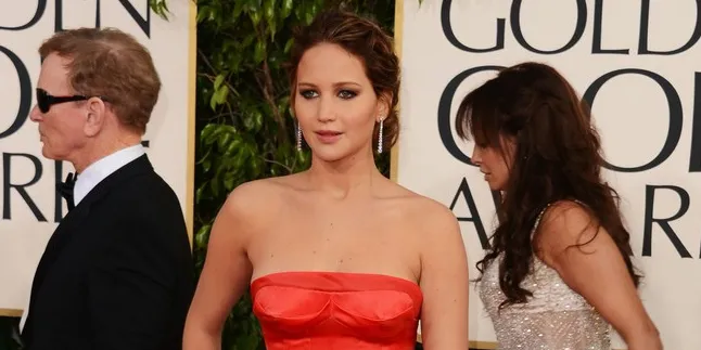 Jennifer Lawrence Wanita Super Pelit?