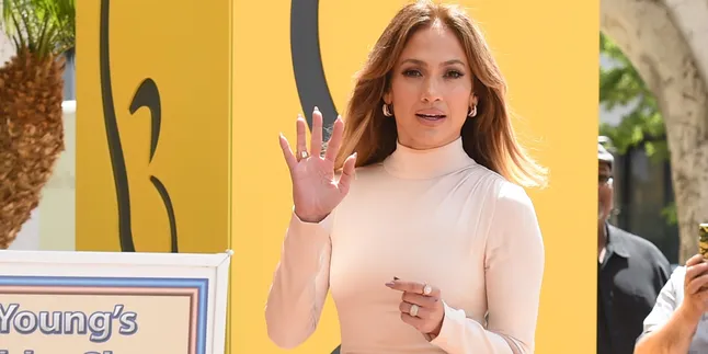 Jennifer Lopez Rilis Single Terbarunya, 'Ni Tu Ni Yo'