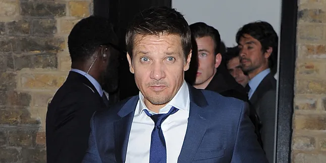 Jeremy Renner Ternyata Sudah Menikah Diam-Diam Jeremy Renner Ternyata Sudah Menikah Diam-Diam
