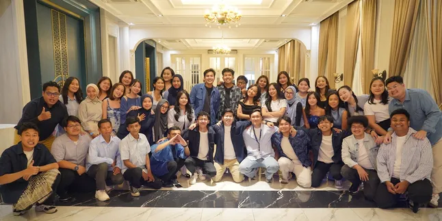 Jerome Polin dan Jehian Sijabat Rayakan HUT RI di Thailand Jerome Polin dan Jehian Sijabat Rayakan HUT RI di Thailand