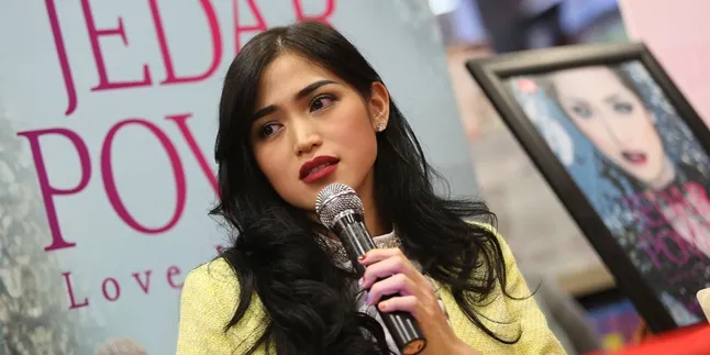 Jessica Iskandar Bersikukuh Tes DNA di Jakarta Jessica Iskandar Bersikukuh Tes DNA di Jakarta