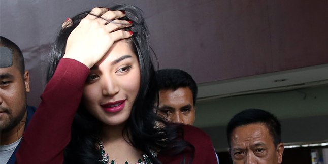 Jessica Iskandar Bisa Dipidana Karena Palsukan Dokumen Nikah?