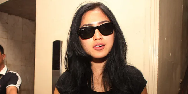 Jessica Iskandar Tampil Seksi Menggoda, Awas Jatuh Cinta! Jessica Iskandar Tampil Seksi Menggoda, Awas Jatuh Cinta!