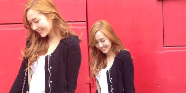 Jessica Jung Segera Comeback ke Dunia Musik? Jessica Jung Segera Comeback ke Dunia Musik?
