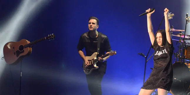 Jessie J Rilis Video Klip Bertema Pesta Anak Kuliahan