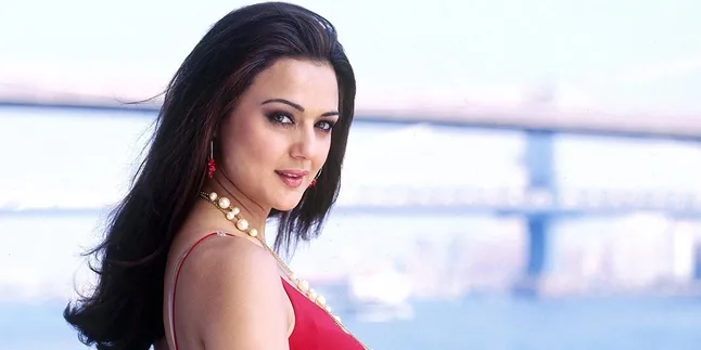 Jika Disuruh Memilih Antara SRK & Salman Khan, Ini Jawaban Preity