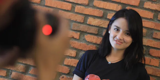 Joanna Alexandra Tak Rayakan Valentine