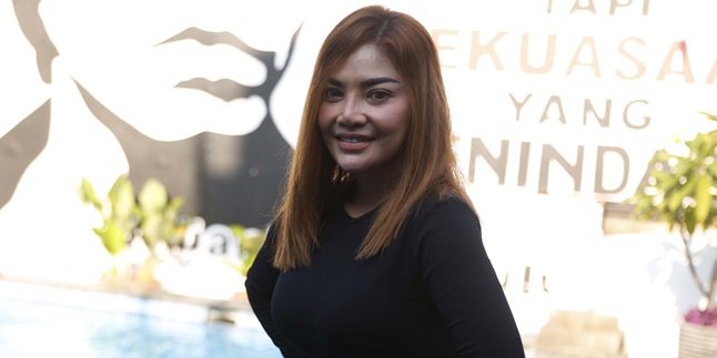 Quiet Gig Job Due to Pandemic, Irma Darmawangsa Switches to Selling Meatballs