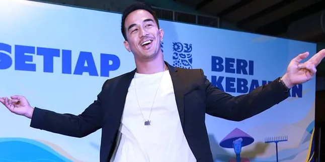 Joe Taslim 'Kesulitan' Bintangi Iklan Shampoo, Sutradara Ingin Artisnya Diganti