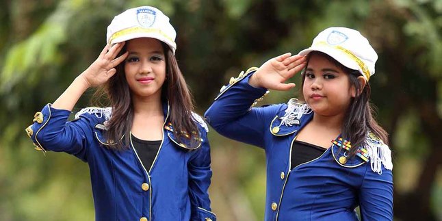 Joget Disco India, Duo Cilik Ini Hibur Pengunjung Monas