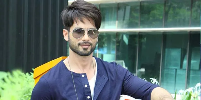 Joget Duo Ala Shahid Kapoor dan Misha, Si Baby Melonjak Girang