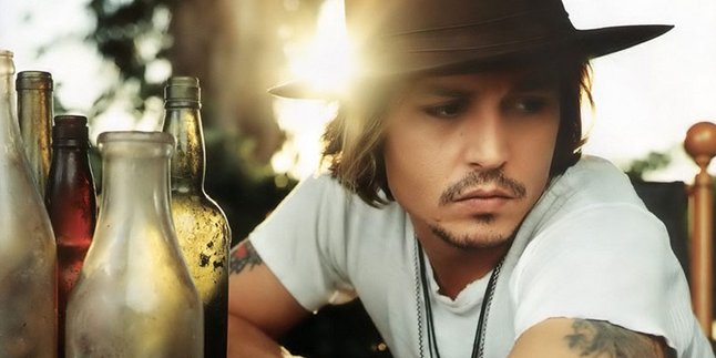 Johnny Depp Rekaman Dengan Ed Sheeran dan Zayn Malik?