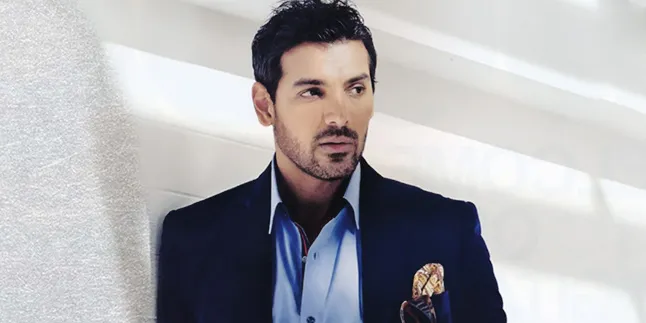 John Abraham: Aku Belum Berminat Untuk Punya Anak John Abraham: Aku Belum Berminat Untuk Punya Anak