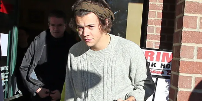 John Legend dan Harry Styles Ciptakan Lagu Bersama!