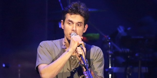 John Mayer Rehat Sejenak di Tengah-Tengah Konsernya Tadi Malam