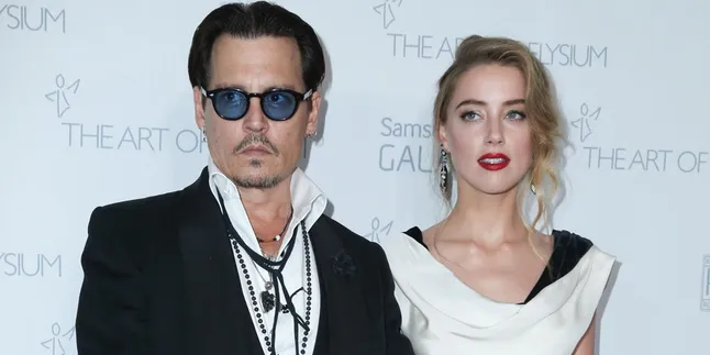 Johnny Depp Sudah Ngebet Nikahi Amber Heard Johnny Depp Sudah Ngebet Nikahi Amber Heard