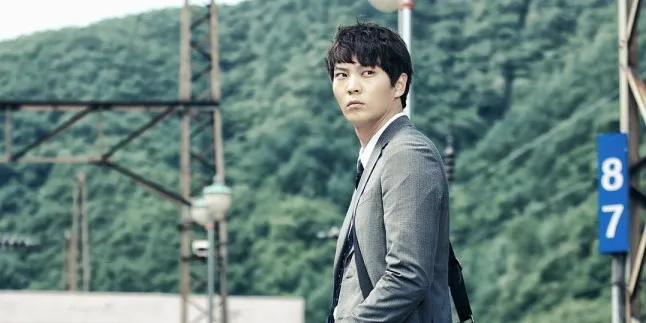Joo Won Mesra Dan Manis di Teaser 'CATCH ME'