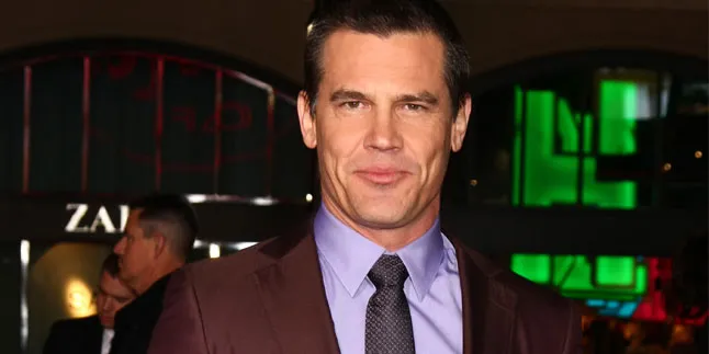 Josh Brolin Curhat Kegagalannya Perankan Batman Josh Brolin Curhat Kegagalannya Perankan Batman