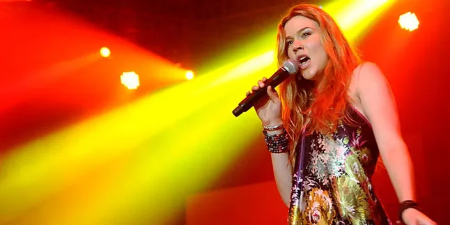 Joss Stone Tutup Hari Pertama Java Jazz Festival 2013 Dengan Manis Joss Stone Tutup Hari Pertama Java Jazz Festival 2013 Dengan Manis