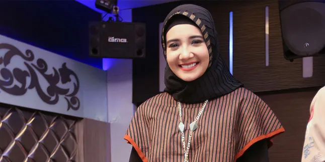 Jualan Baju di New York, Zaskia Sungkar Buka Harga Ratusan Juta?