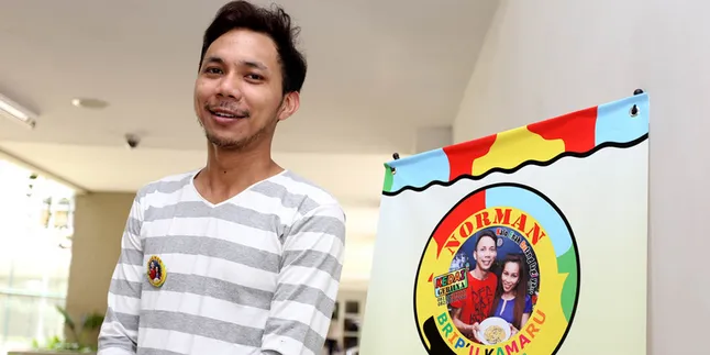 Jualan Bubur Sukses Besar, Norman Kamaru Balik Modal 2 Bulan