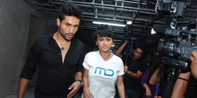 Julia Perez Bantah Jual Rumah Untuk Pesta Nikah