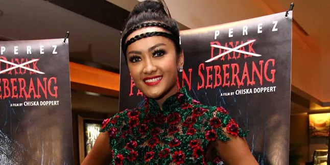 Julia Perez Berat Lepas Nama Belakangnya