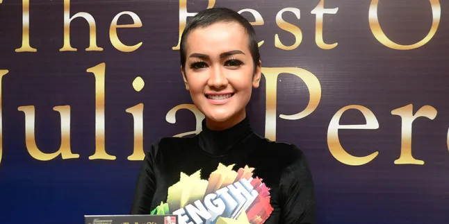 Julia Perez Ngamuk Tuding Nikita Mirzani Pukul Asistennya