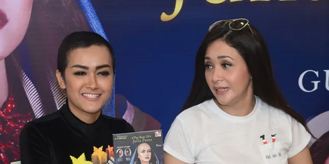Julia Perez Senang dan Bangga Bisa Kerjasama Dengan Maia Estianty Julia Perez Senang dan Bangga Bisa Kerjasama Dengan Maia Estianty