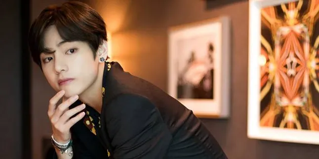 Julukan Baru Buat V BTS dari RM, Langsung Jadi Superhero Gantengnya ARMY Julukan Baru Buat V BTS dari RM, Langsung Jadi Superhero Gantengnya ARMY