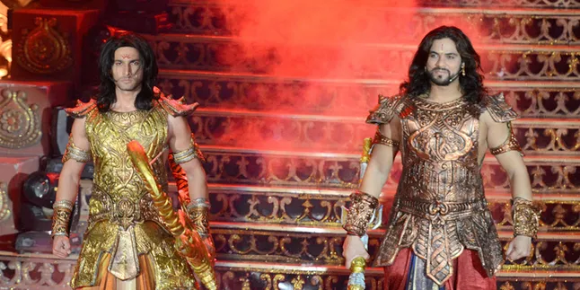 Jumpa di Bali, Pemain 'Mahabharata' Kalah Kekar Dengan Seleb Ini