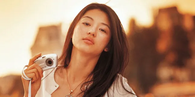 Jun Ji Hyun Berubah Jadi Ulat di 'Man From The Star'
