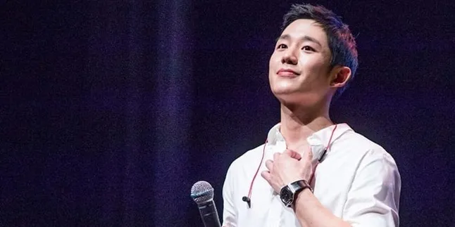 Jung Hae In Bakal Isi Soundtrack Drama 'PRETTY NOONA WHO BUYS ME FOOD'