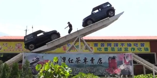 Jungkat-Jungkit Mobil Ala Jepang Ini Bikin Jantungan, Mau Coba?